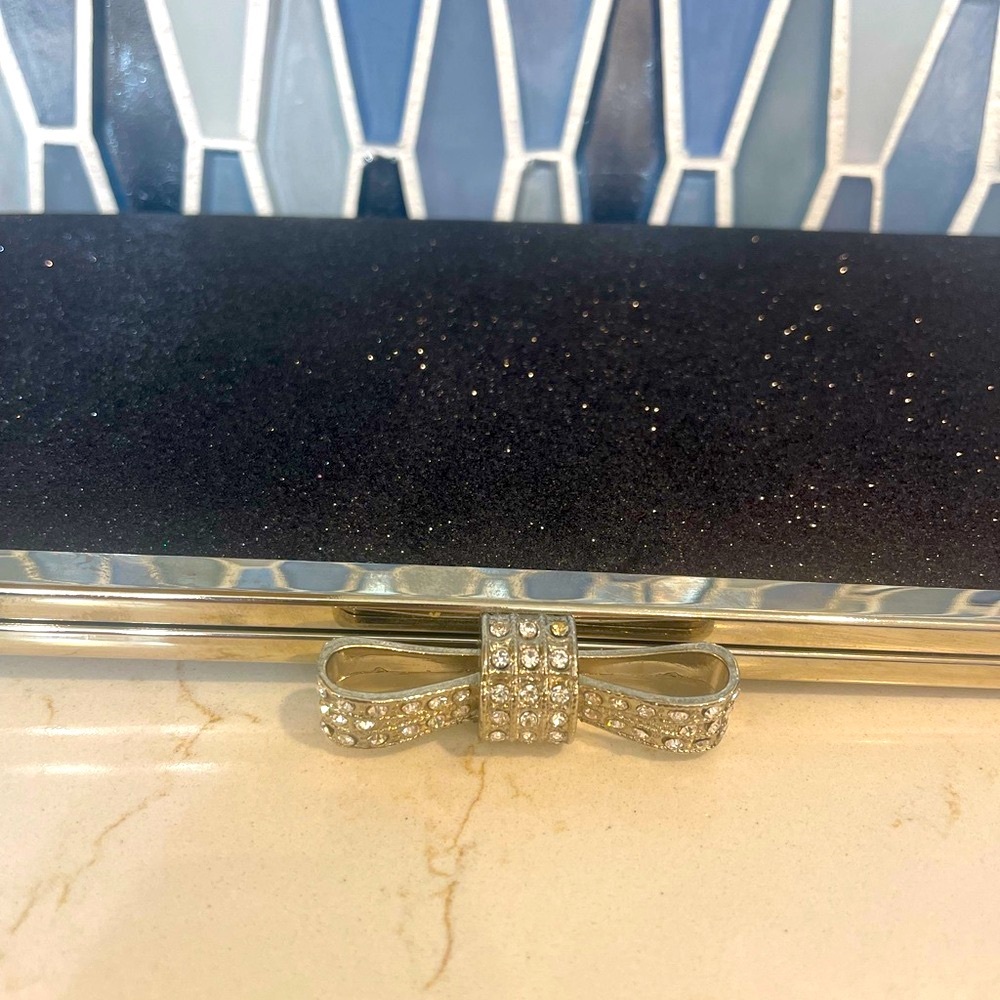 I.N.C Clutch - Picture 3 of 7